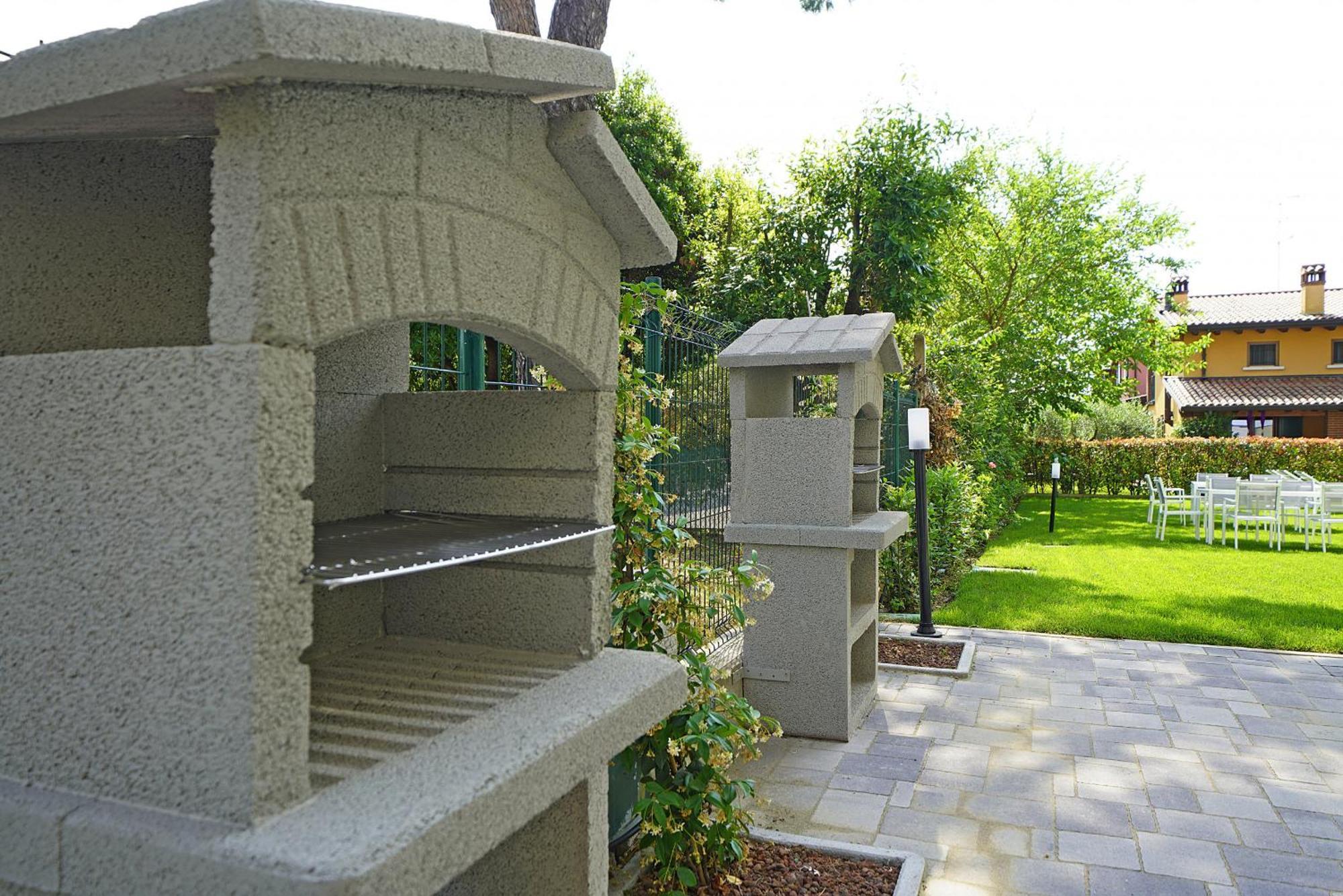 Villa Caterina Apartments By Wonderful Italy 代森扎诺-德尔加达 外观 照片