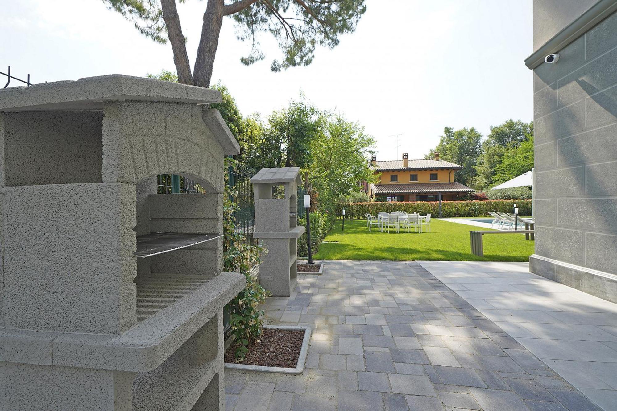 Villa Caterina Apartments By Wonderful Italy 代森扎诺-德尔加达 外观 照片