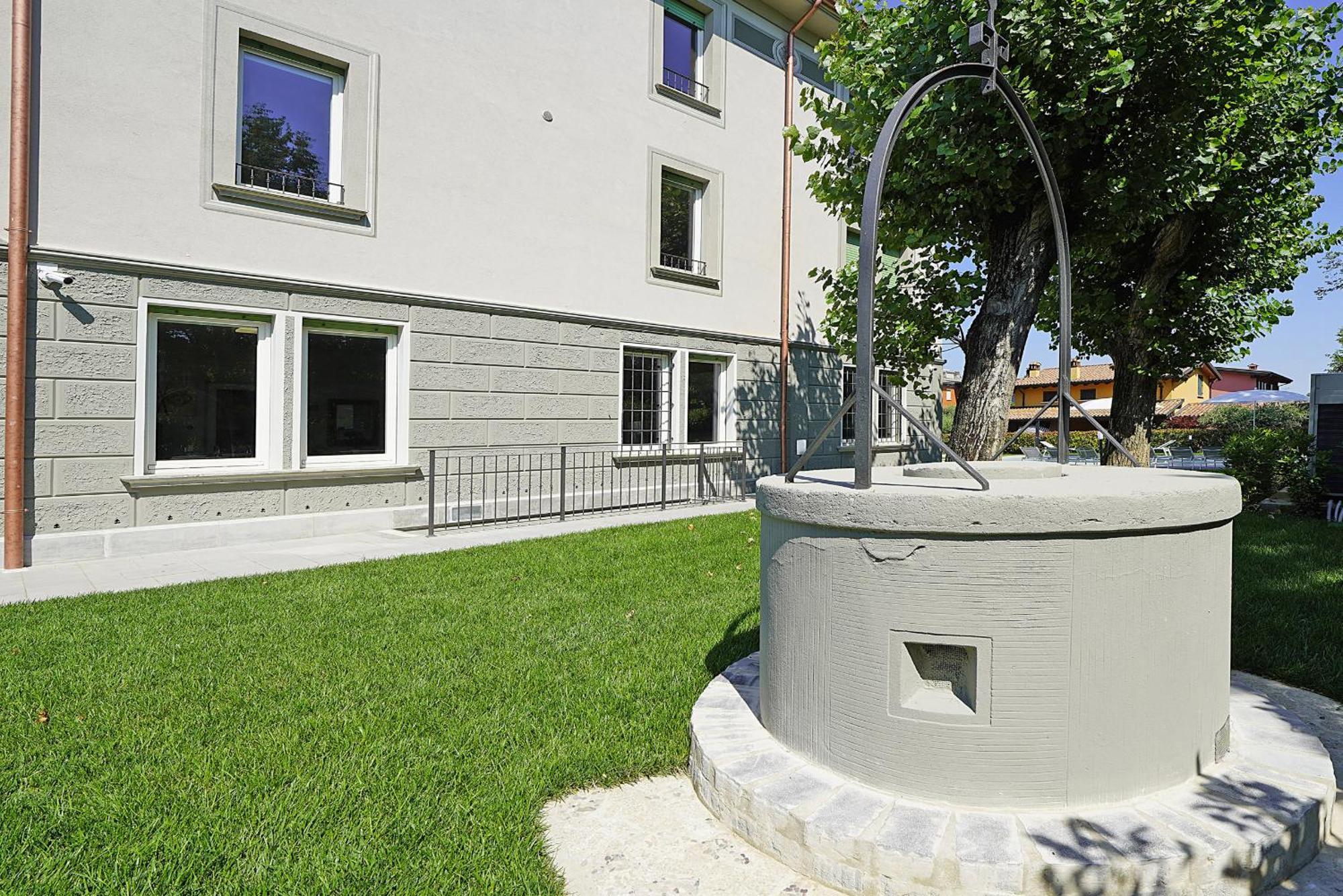 Villa Caterina Apartments By Wonderful Italy 代森扎诺-德尔加达 外观 照片