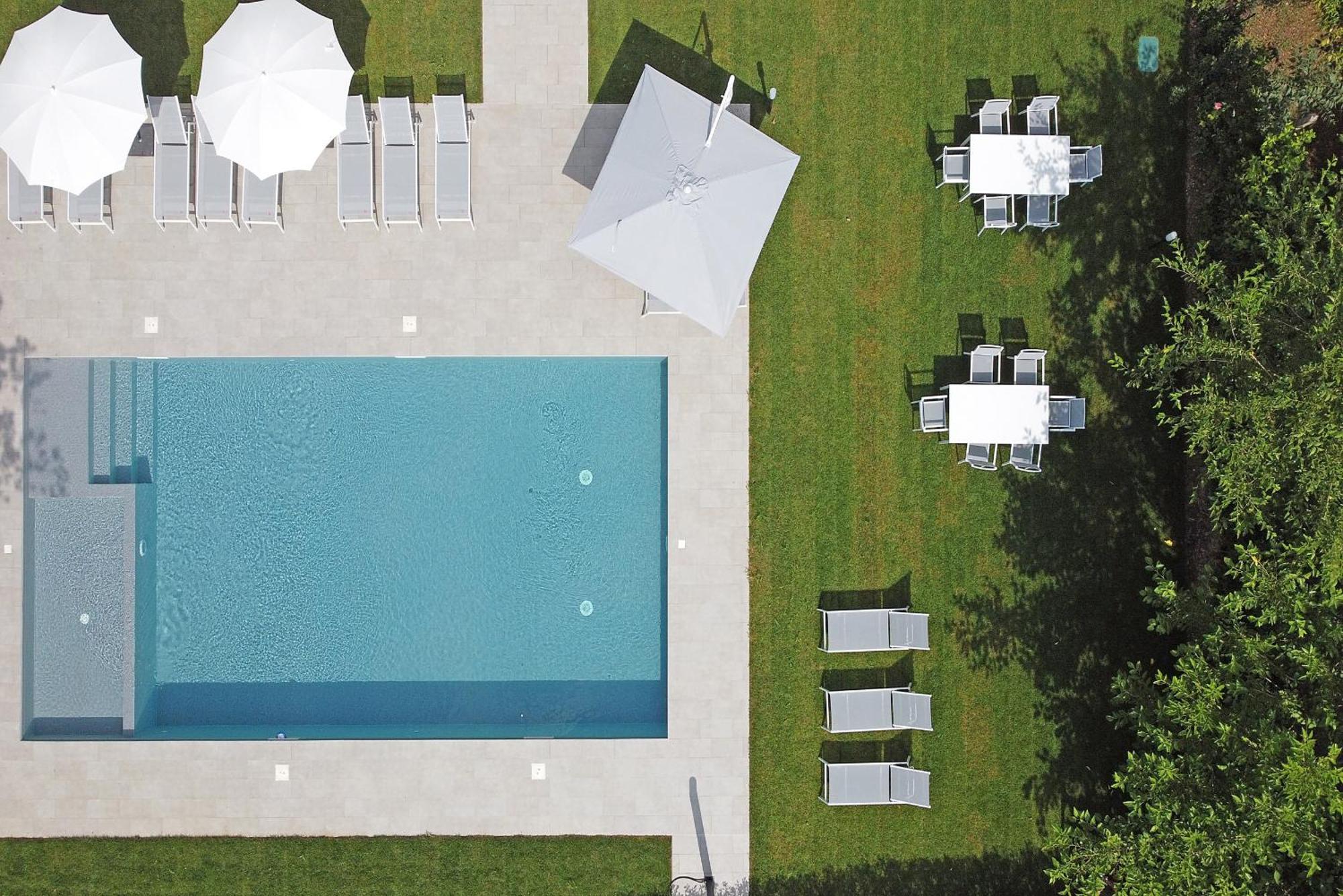Villa Caterina Apartments By Wonderful Italy 代森扎诺-德尔加达 外观 照片