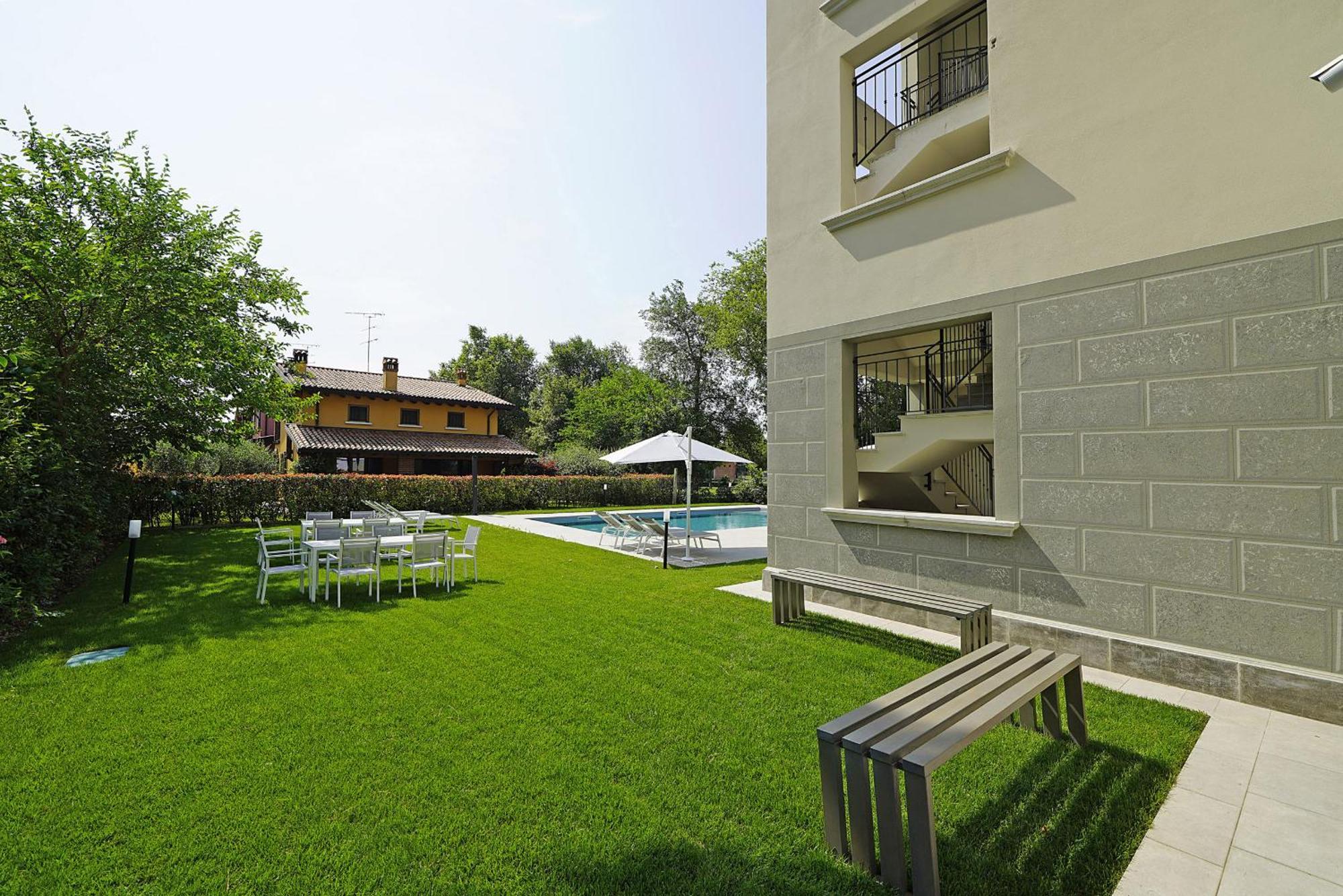 Villa Caterina Apartments By Wonderful Italy 代森扎诺-德尔加达 外观 照片
